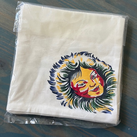 Vintage Alaskan Cloth Napkins, Set of 4 - Picture 4 of 5